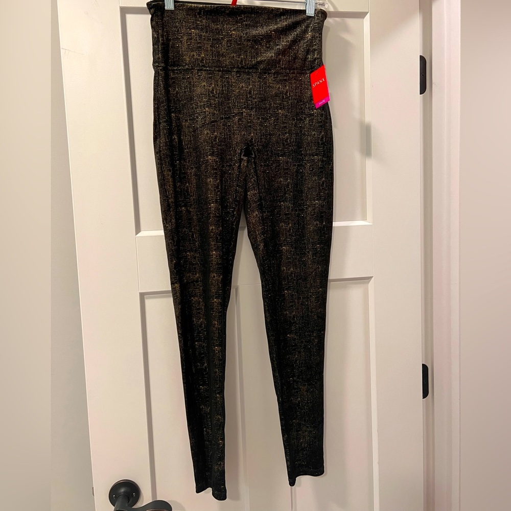 NWT Spanx Velvet Shimmer Leggings Size Large- Perfect for the Holidays